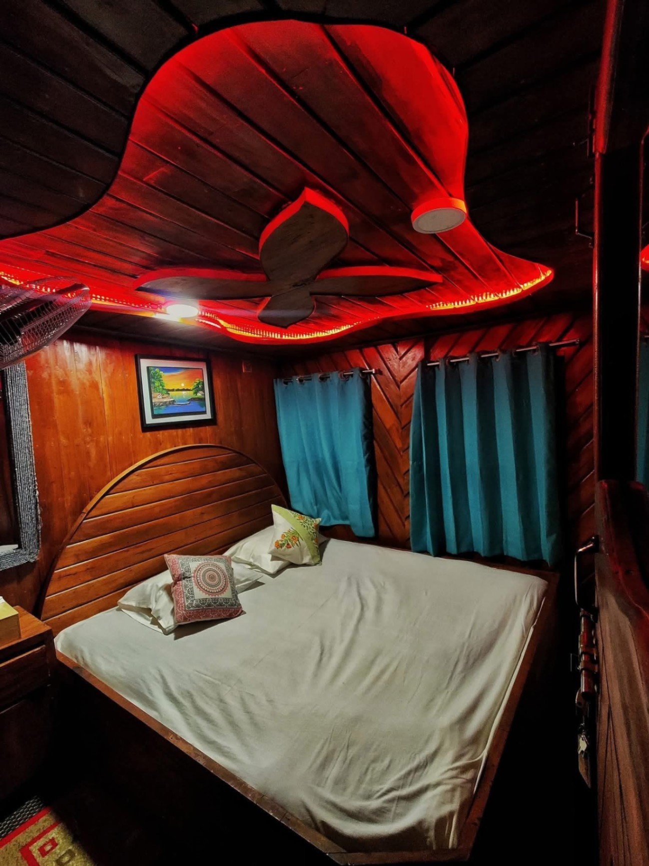 Walitong Economy Cabin
